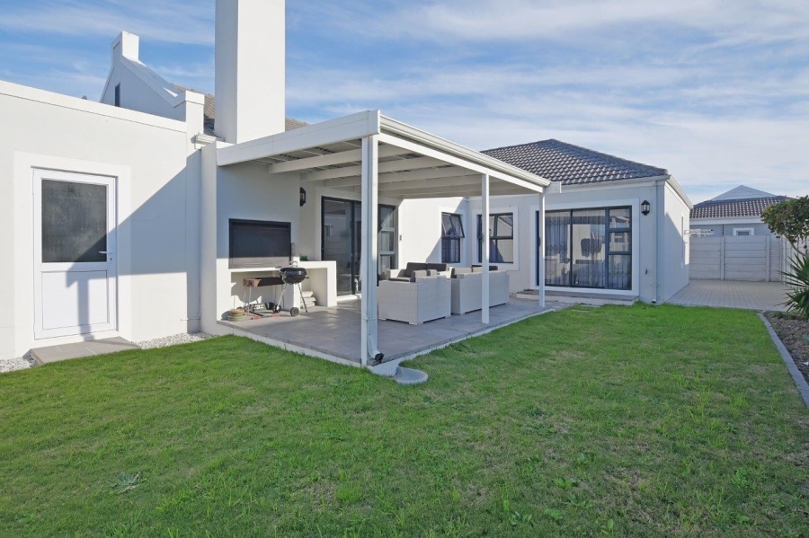 3 Bedroom Property for Sale in Sunningdale Western Cape